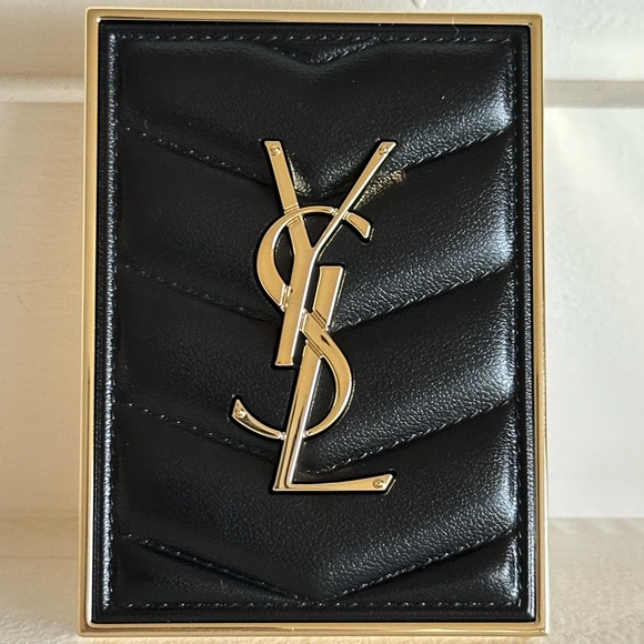 Yves Saint Laurent Palette of 4 Couture Eye Shadows - Picture 3 of 9